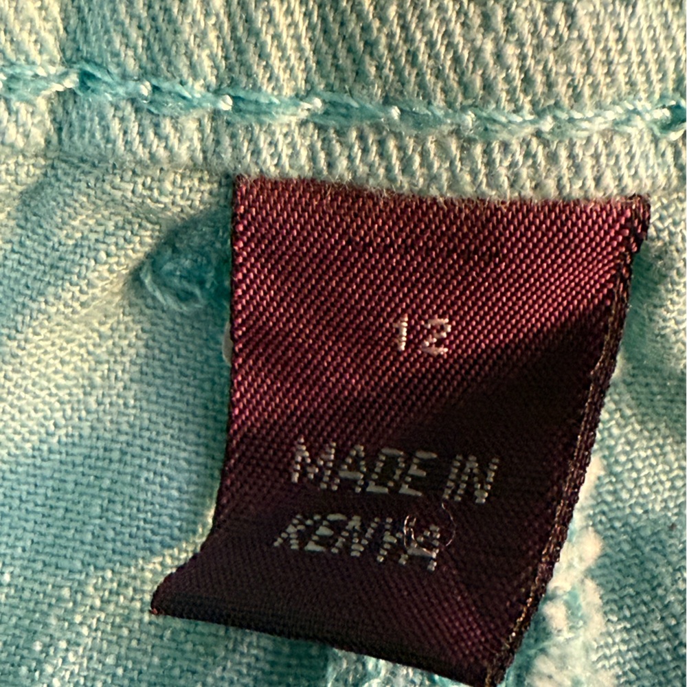 SOLD-Gloria Vanderbilt aqua capri with aztec belt - Picture 10 of 13